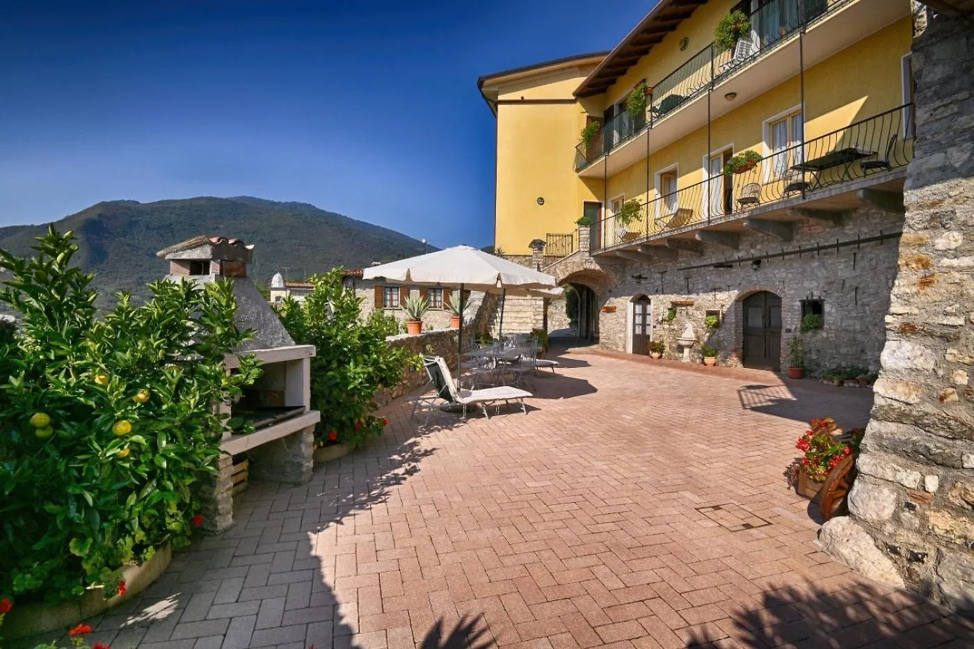 Apartman Rustico Kristi - Theater Home Tignale
